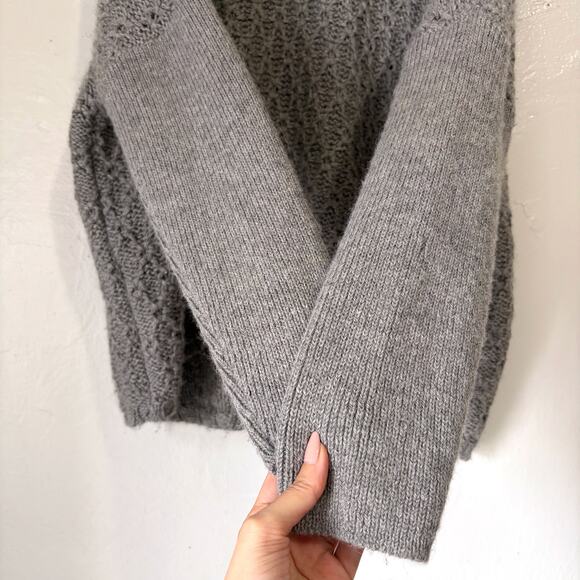 EILEEN FISHER 100% Baby Alpaca Soft Scoop Neckline Sweater in Gray Size L - Picture 6 of 13